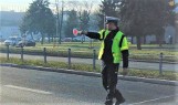 Oświęcim. Chrzanowianin zamiast na zakupy dojechał do... aresztu. Wiózł rodzinę z małymi dziećmi pod wpływem alkoholu