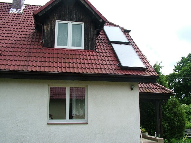 Solary sprawdzają się na dachu,  nie koniecznie  przy lampach ulicznych.