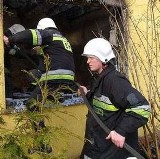 Szczecinek: Strażacy musieli wyważyć drzwi do mieszkania