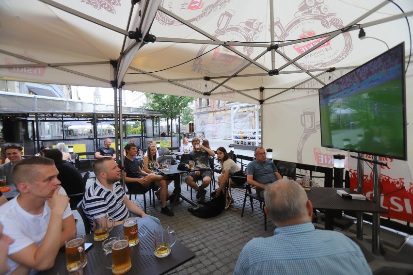 29.06.2021. Kibice oglądają mecz Euro 2020 Anglia - Niemcy...