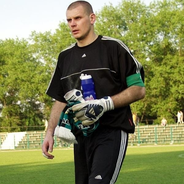 Bramkarz drugoligowego zespołu piłkarzy Stali Stalowa Wola Tomasz Wietecha nie zagra na inaugurację wiosny z Pelikanem Łowicz z powodu kontuzji.