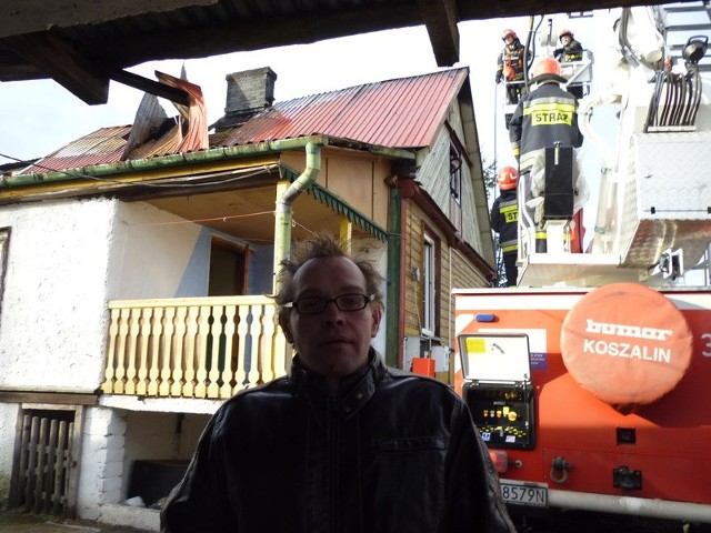 - To już drugi pożar naszego mieszkania w ciągu ostatnich dwóch lat, teraz nie wiem jak sobie poradzimy &#8211; mówi Ireneusz Pajda, właściciel mieszkania w zniszczonym w pożarze domu.