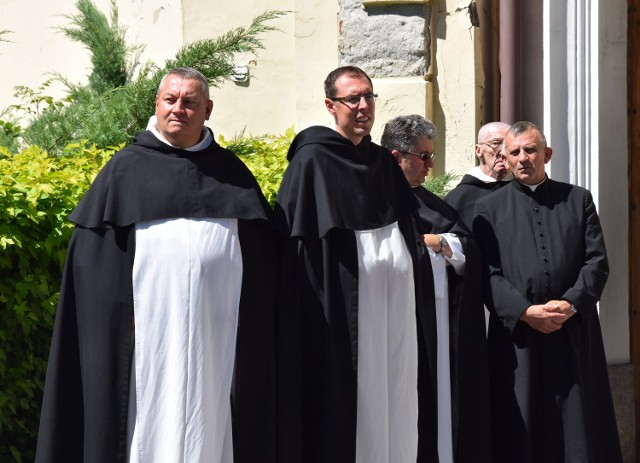 Relikwie przyjechały do Polski z Turynu. Do Bazyliki Matki Bożej Bolesnej w Jarosławiu, trafiły z Tarnobrzega. Peregrynacja zakończy się w Krakowie, dokąd relikwie włoskiego błogosławionego trafią jeszcze przed rozpoczęciem Światowych Dni Młodzieży.