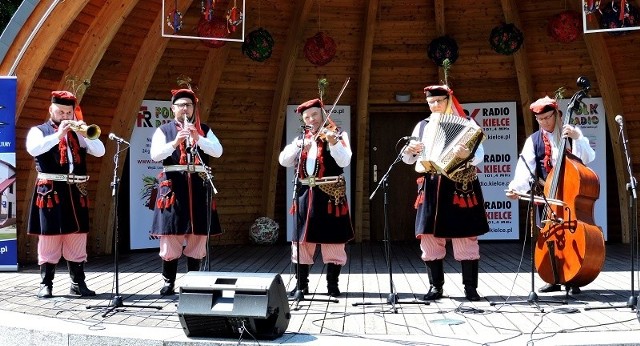 Potrójny sukces Adama Kocerby i kapeli „Działoszacy” na Buskich Spotkaniach z Folklorem 2019 i konkursie "Jawor - u źródeł kultury"