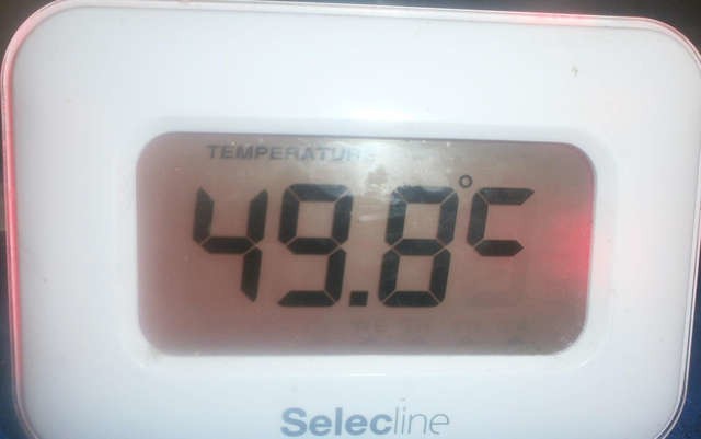 Zdjęcia pokazuje poziom temperatury w słońcu w sobotę w...