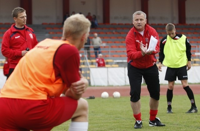 Miroslav Copjak otrzymał za zadanie awansować z Resovią do I ligi.