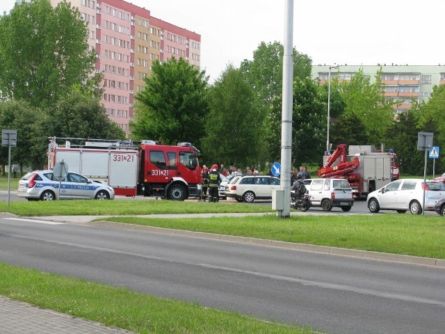 Wypadek w Koszalinie. Dwa auta zderzyły się na skrzyżowaniu ulic Jana Pawła II i Śniadeckich.