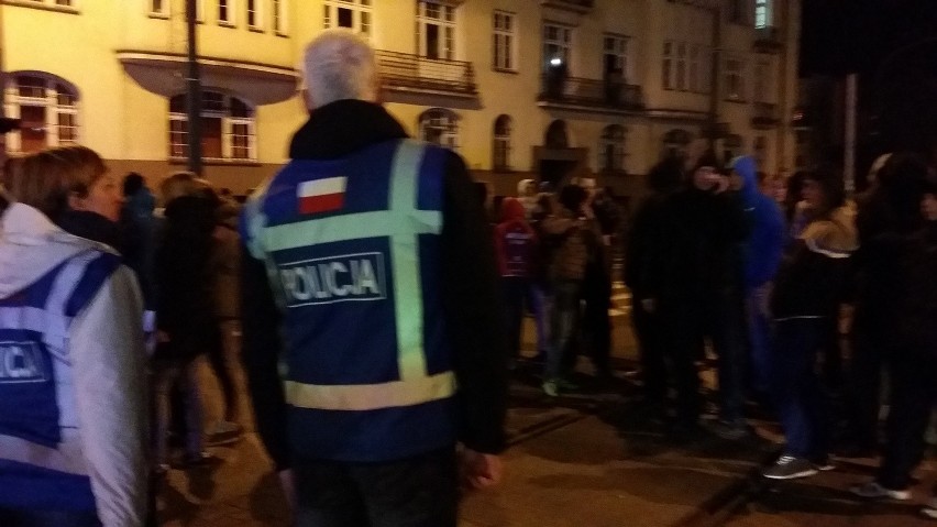Protest w Sosnowcu po śmierci 23-latka przerodził się w...