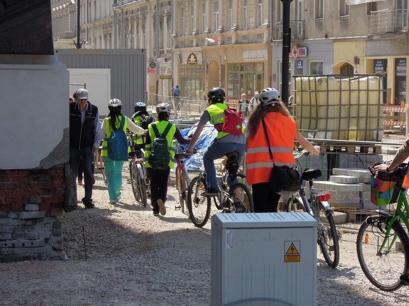 Przez remontowany odcinek ul. Piotrkowskiej ciężko...