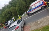 Mszana Dolna. Groźny wypadek w Lubomierzu, na miejsce wezwano śmigłowiec LPR. Droga wojewódzka nr 968 jest zablokowana [ZDJĘCIA]
