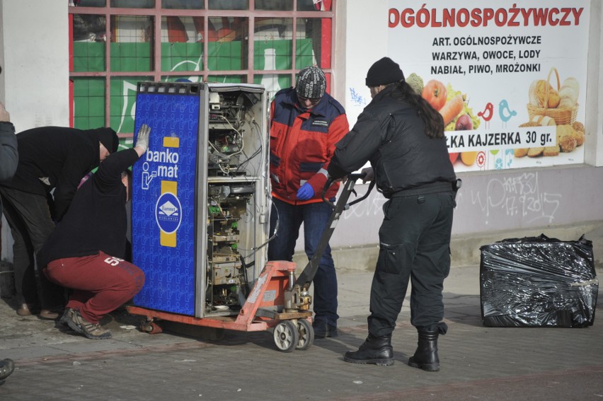 Kraków. Wysadzony bankomat na ul. Teligi. Policja szuka sprawców