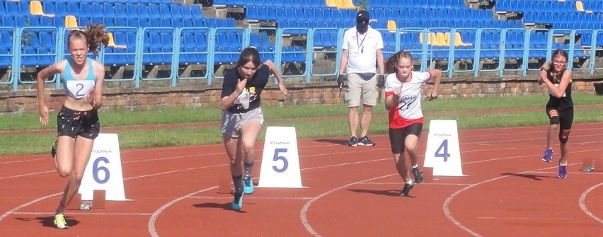 Zawodnicy LKS Koluszki na lekkoatletycznym mityngu w Kielcach