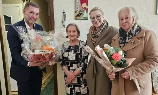 Pani Janina Pietrzak świętowała 100. urodziny! Gratulujemy.