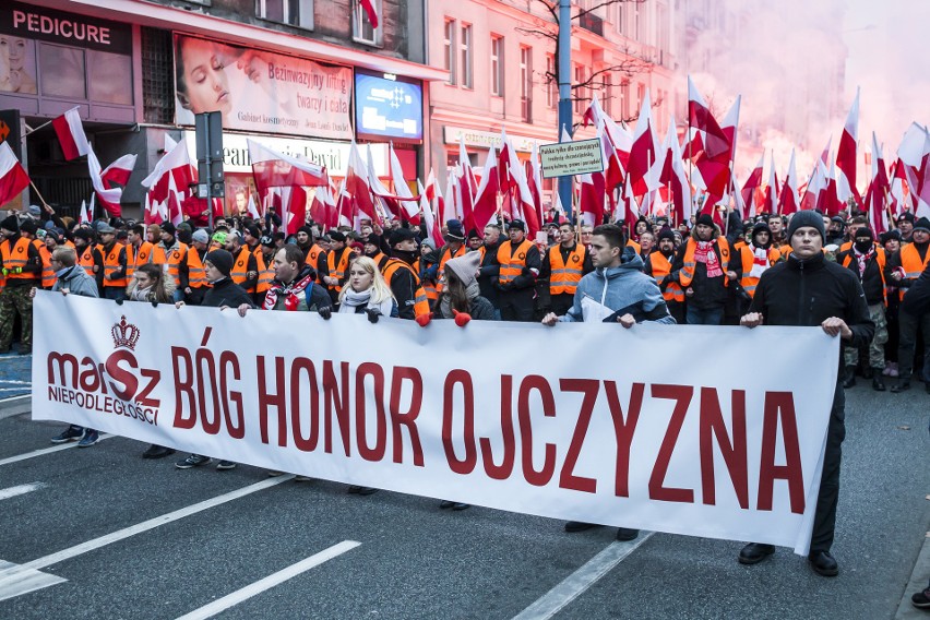 Marsz Niepodległości w Warszawie 2018 DUŻO ZDJĘĆ + WIDEO