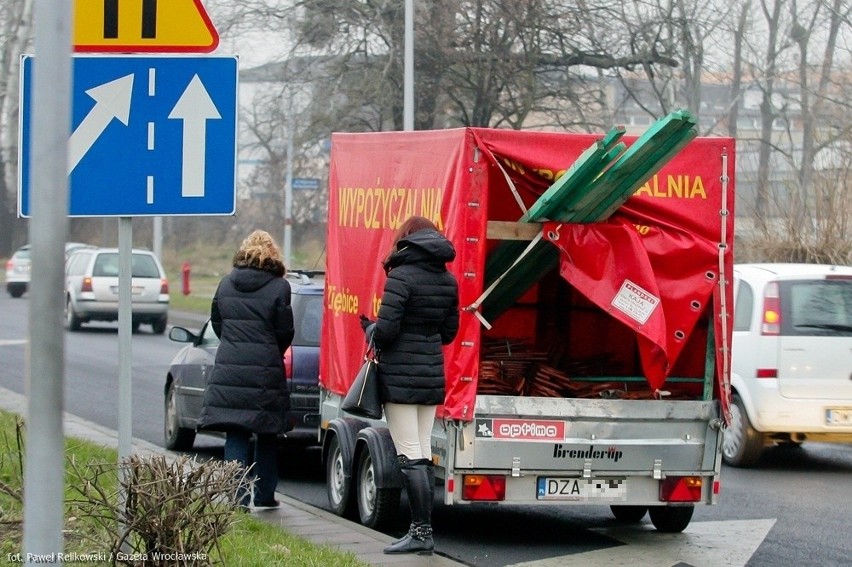 Wrocław, wypadek na obwodnicy śródmiejskiej, przy wjeździe...