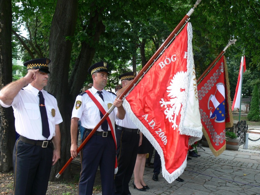 Sandomierskie obchody 74. rocznicy wybuchu Powstania Warszawskiego w palącym słońcu i deszczu