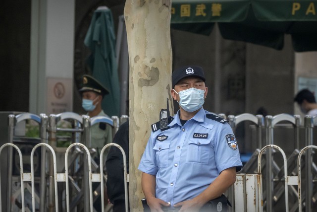 Chińska policja poszukuje nożownika podejrzanego o atak na przedszkole