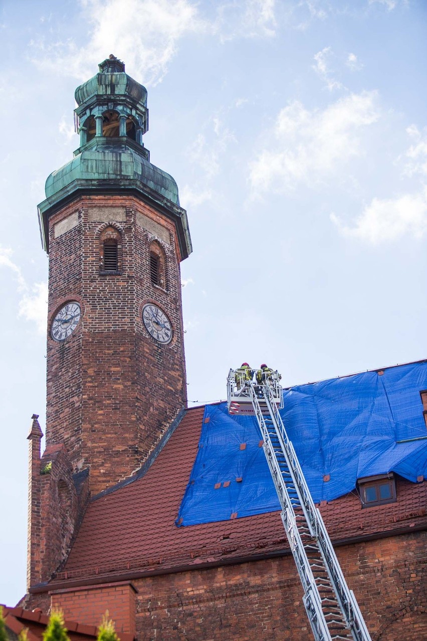 Iglica na wieży kościoła św. Jacka w Słupsku zostanie odbudowana. Potrzebna jest ocena rzeczoznawcy