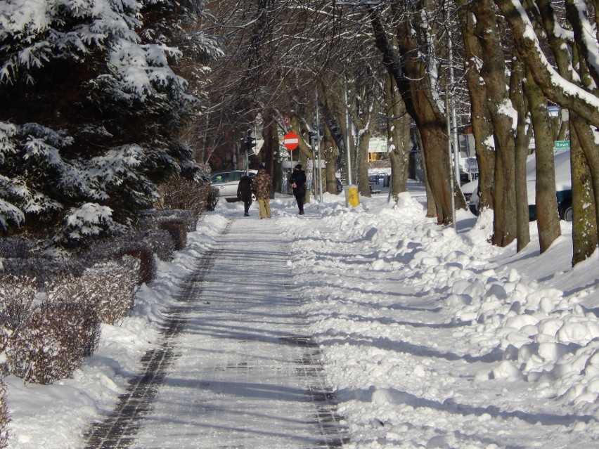 Zima 2021 w Ustce. Niedzielny spacer po mieście [ZDJĘCIA]