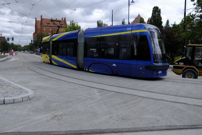 Ile tramwajów jeździ po Toruniu?...
