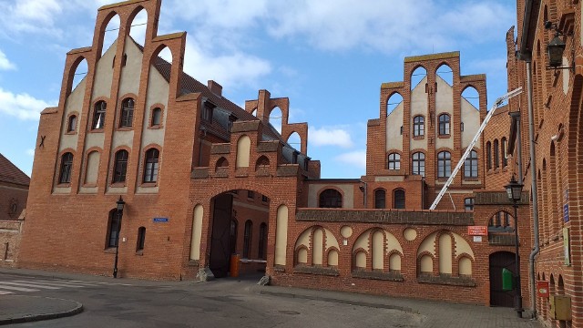 Zakażona siostra z klasztoru w Chełmnie została przewieziona do izolatorium w Ciechocinku