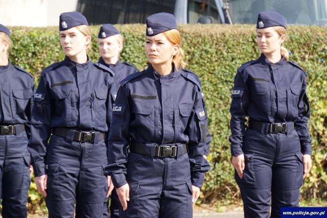 Warmińsko-mazurska policja ma 36 nowych funkcjonariuszy. W Olsztynie odbyło się ślubowanie policjantów