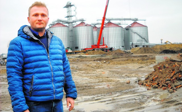 Spółka Agrohop chce dokupić ziemię. Rolnicy z powiatu nyskiego protestująNie mamy nic do ukrycia - mówi Marcin Milej, członek zarządu Agrohop. - Jesteśmy gotowi spotkać się z rolnikami i lokalnymi władzami i przedstawić im swoje argumenty.