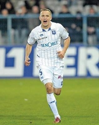 Dariusz Dudka (Auxerre) cieszy się z bramki strzelonej w meczu z Lille Fot. PAP/EPA/Icon Sport/Philippe Perusseau