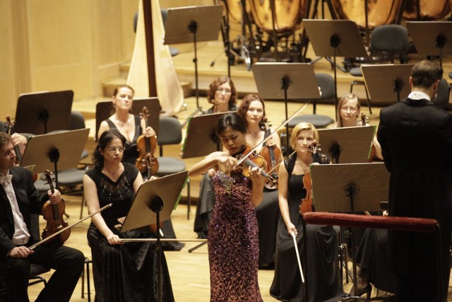 Filharmonia Opolska zaczęła spłacać dług dzięki pomocy zarządu województwa.