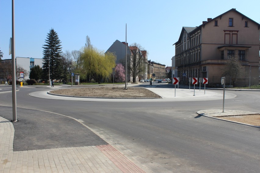 Jedno nowe rondo w centrum Tarnowskich Gór powstało, drugie...