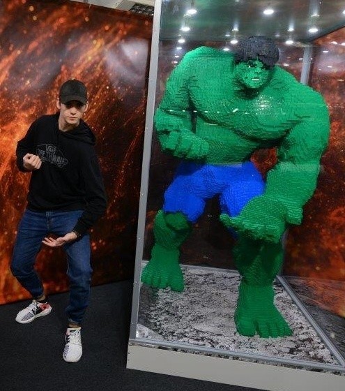 A oto 2,5-metrowy Hulk - on także stanie się częścią...