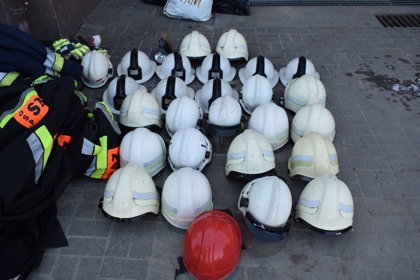 Strażacy z powiatu kościerskiego pomagają kolegom na Ukrainie. Przekazują sprzęt pożarniczy