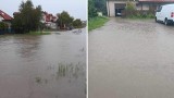Osiedle Unii Europejskiej w Koszalinie jest zalewane po każdym większym deszczu. "Nasza cierpliwość się wyczerpała" - mówią mieszkańcy