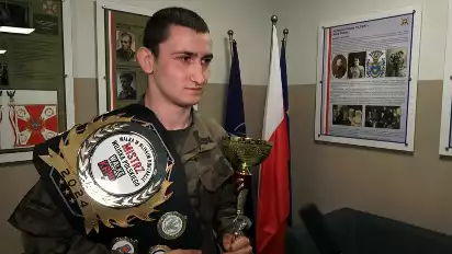 Mateusz Hamerski z radomskich terytorialsów, został mistrzem Polski MMA [ZDJĘCIA]