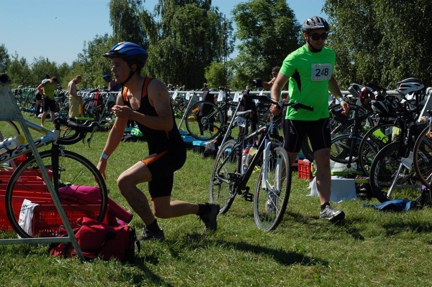 TriMan 2013. Mistrzostwa Polski w Triathlonie na Zalewie Mietkowskim (ZDJĘCIA)