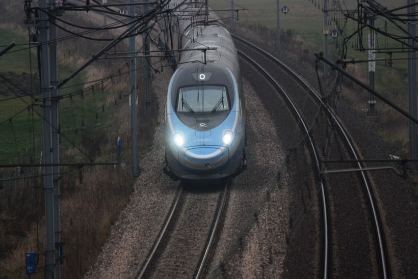 Pierwsze testy Pendolino na CMK [ZOBACZ NOWE WIDEO I ZDJĘCIA]