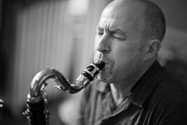 Światowej sławy klarnecista Evan Ziporyn zagra na w niedzielę na koncercie finałowym Tzadika w Sali Wielkiej CK Zamek