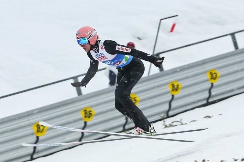 Konkurs skoków narciarskich w Innsbrucku - Dawid Kubacki...