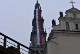 Częstochowa: Flaga na wieży jasnogórskiej zawieszona na 100-lecie niepodległości zniknęła 