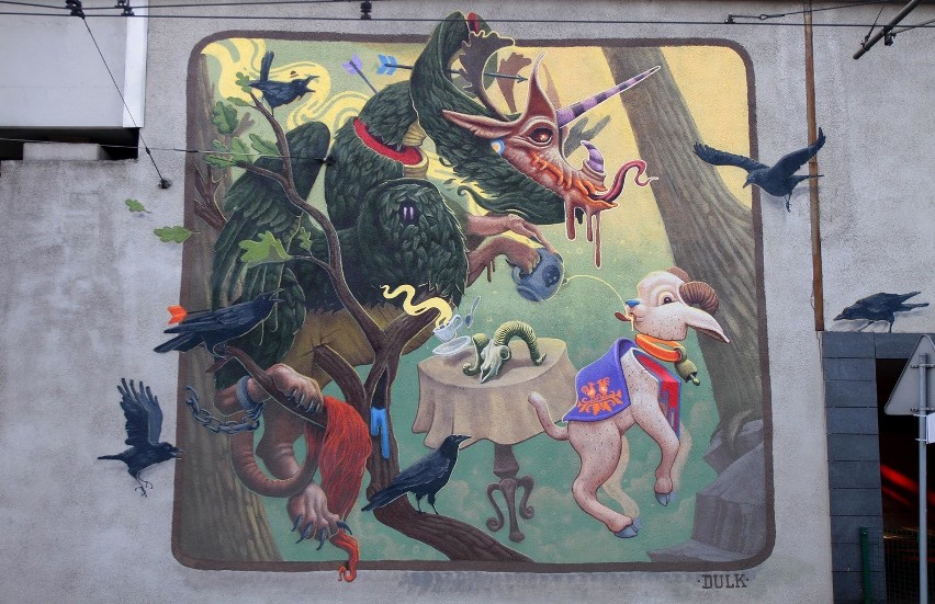 Smoczy mural na Rondzie Mogilskim już skończony [ZDJĘCIA]