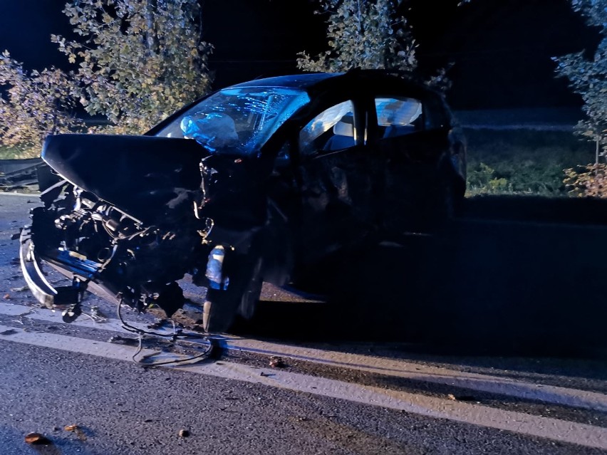 Wypadek w Siedliskach pod Tuchowem, kierowca golfa zasnął i...