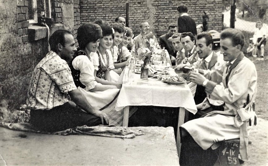 Mieszkańcy Balic na starych fotografiach, dzięki którym...