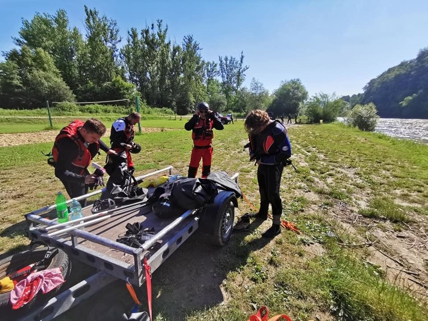 Łącko. Trwają poszukiwania 32-latka. Mógł utonąć w Dunajcu