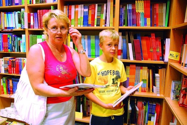 Na razie rozglądamy się z synem za nowymi podręcznikami &#8211; mówi Ludmiła Żukowska, mama siedmioletniego Eryka