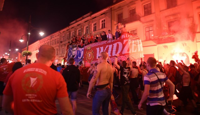 Policja poszukuje sprawców dzisiejszego zajścia. Na zdjęciu kibice Widzewa Łódź.