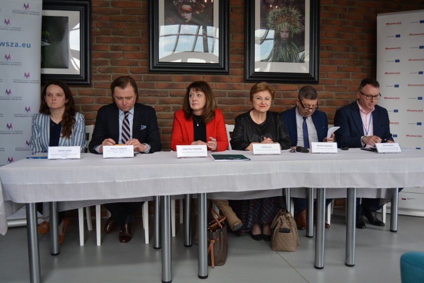 Fundusze Europejskie dla Mazowsza 2021-2027. W Ostrołęce odbyła się konferencja dotycząca naborów wniosków. 14.03.2023