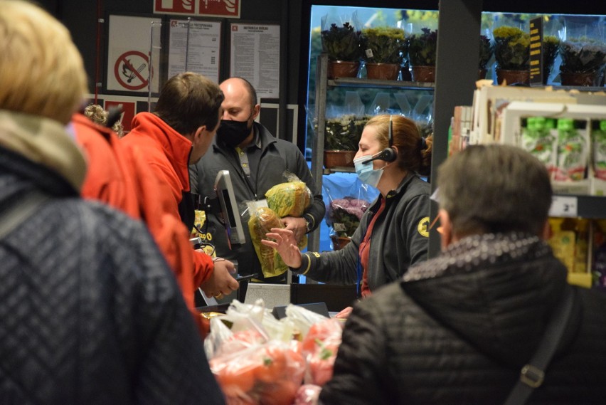 Nowy sklep Netto znajduje się przy ul. Grunwaldzkiej 24, w...