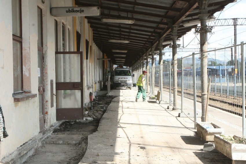 Nowy Sącz: ruszył remont dworca PKP [ZDJĘCIA]