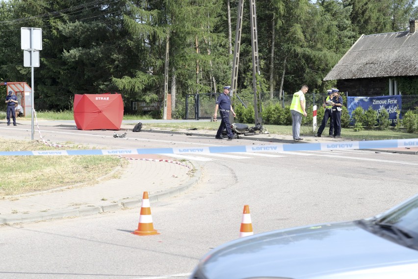 Tołcze. Śmiertelny wypadek kierowcy skutera. Tragiczny wypadek za Białymstokiem. Kierowca skutera zderzył się z samochodem osobowym