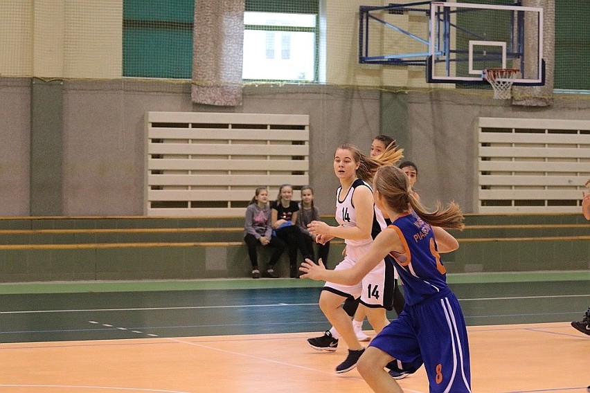 Unia Basket Ostrołęka U15 nie sprostała MUKS Piaseczno [WIDEO, ZDJĘCIA]